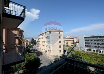 Edificio all\'aperto - Appartamento via sabazia
 
90, Vado Ligure - foto 6
