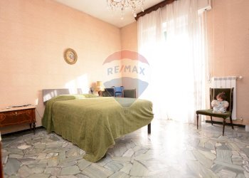 Camera / camera da letto - Appartamento via sabazia
 
90, Vado Ligure - foto 20