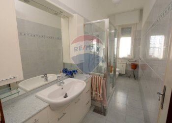Bagno - Appartamento via sabazia
 
90, Vado Ligure - foto 44