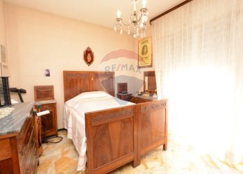 Camera / camera da letto - Appartamento via sabazia
 
90, Vado Ligure - foto 51