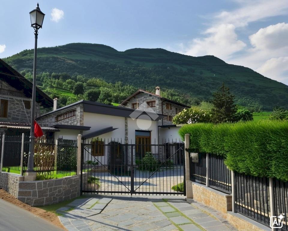 Semi-detached house Frazione Surpillod, Gressan - photo 2