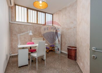 Sala da pranzo - Ufficio DON LUIGI ROCCHI
 
12, Dalmine - foto 9