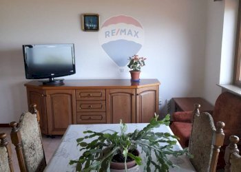 Sala da pranzo - Attività Commerciale Via Lastra
 
84, Alpago - foto 23