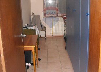 Camera / camera da letto - Attività Commerciale Via Lastra
 
84, Alpago - foto 37