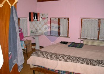 Camera / camera da letto - Attività Commerciale Via Lastra
 
84, Alpago - foto 41