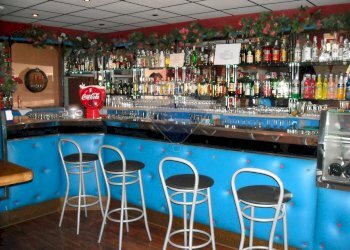 Cucina - Attività Commerciale Via Lastra
 
84, Alpago - foto 48