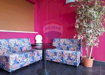 Soggiorno - Attività Commerciale Via Lastra
 
84, Alpago - foto 60