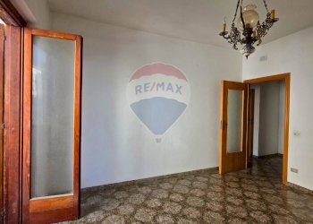 Stanza vuota - Quadrilocale Via Ruggiero Bonghi
 
5, Vieste - foto 13