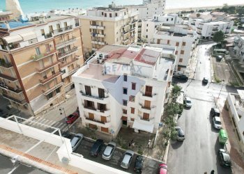 Edificio all\'aperto - Quadrilocale Via Ruggiero Bonghi
 
5, Vieste - foto 28