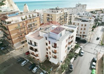 Edificio all\'aperto - Quadrilocale Via Ruggiero Bonghi
 
5, Vieste - foto 29