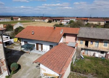 Foto 2 - Casa indipendente Via Emanuele Filiberto
 
36, Tronzano Vercellese - foto 2