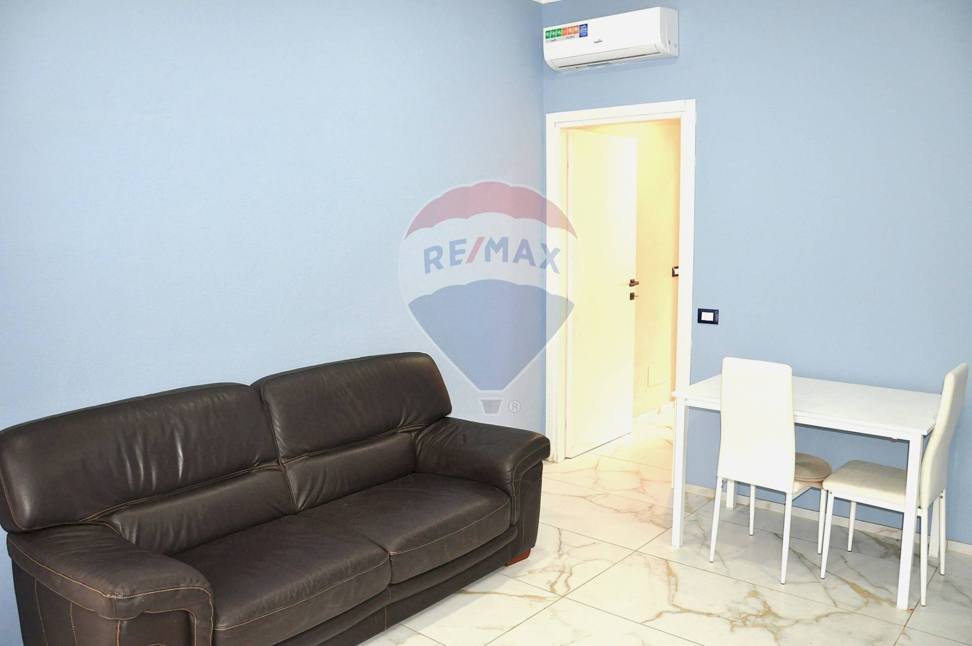 Sala da pranzo - Stabile - Palazzo Vicolo Antini
 
6, Fidenza - foto 1