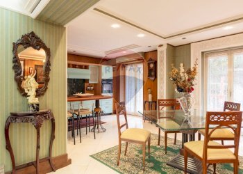 Sala da pranzo - Villa Via Del Mare
 
21, Marano di Napoli - foto 17