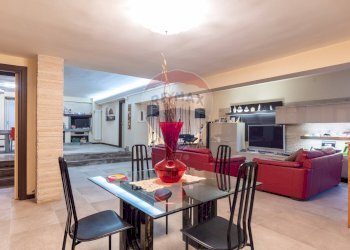 Sala da pranzo - Villa Via Del Mare
 
21, Marano di Napoli - foto 52