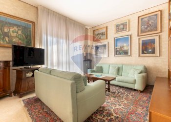 Soggiorno - Bilocale VIALE CAMPANIA
 
58, Monza - foto 18