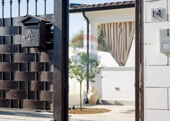 Edificio all\'aperto - Villa via Torre Ulisse, Carini - foto 25