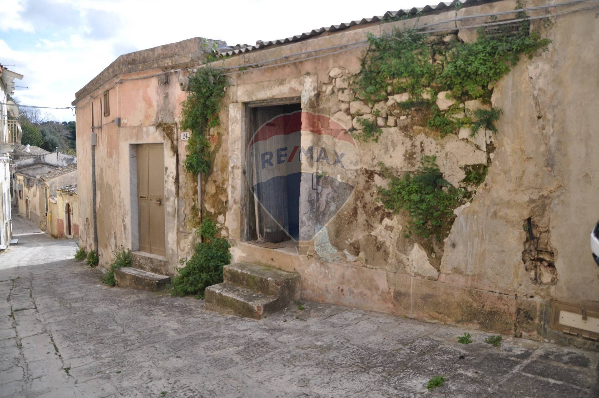 Casa all\'aperto - Casa indipendente via aquila sveva
 
22, Ragusa - foto 1