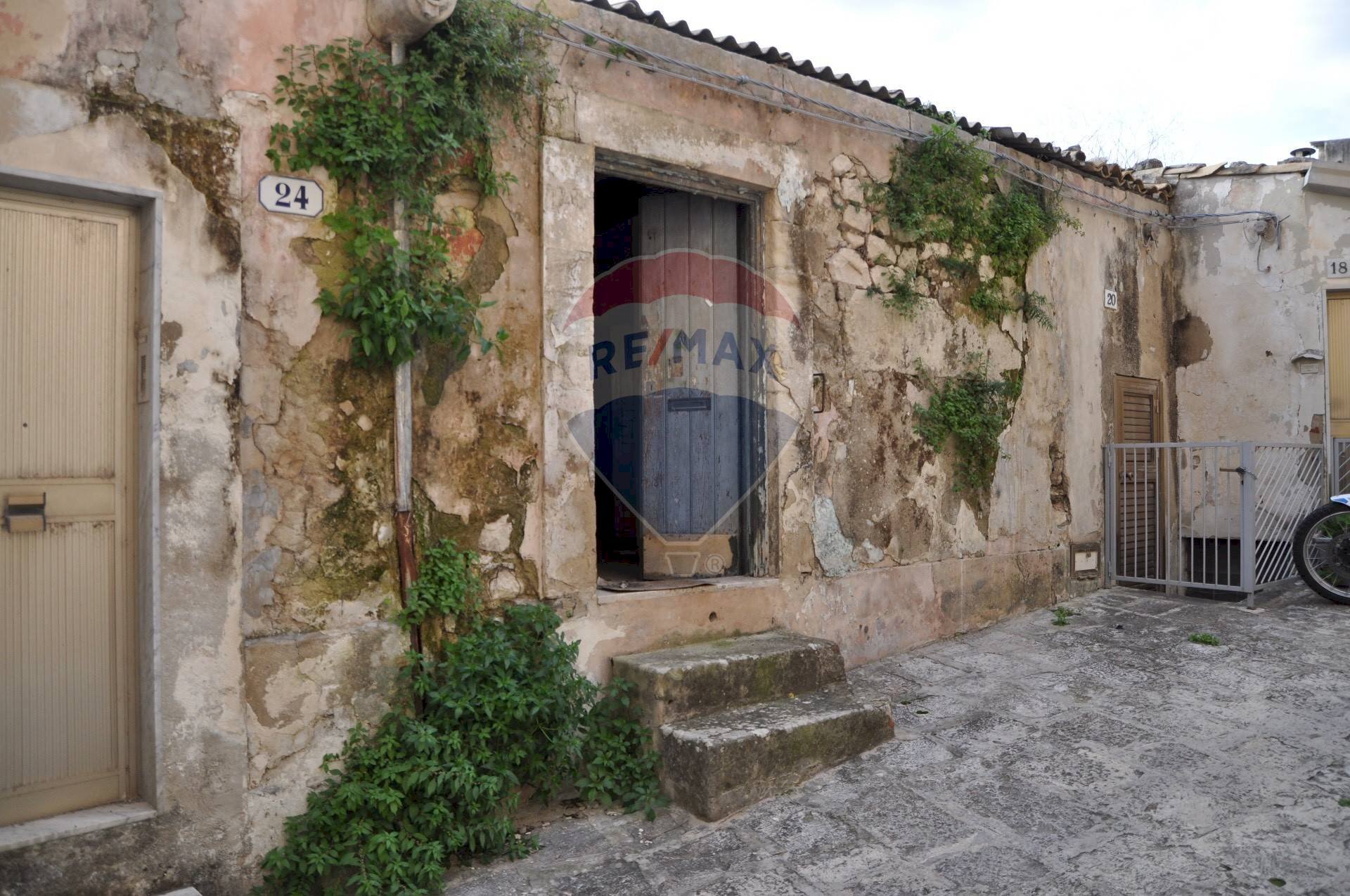 Casa all\'aperto - Casa indipendente via aquila sveva
 
22, Ragusa - foto 2