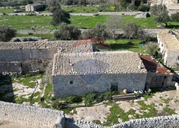 Casa all\'aperto - Rustico Strada provinciale 122 Contrada Calamarieri - Farmagiorgia, Modica - foto 7