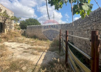 Vista delle montagne - Rustico Strada provinciale 122 Contrada Calamarieri - Farmagiorgia, Modica - foto 11