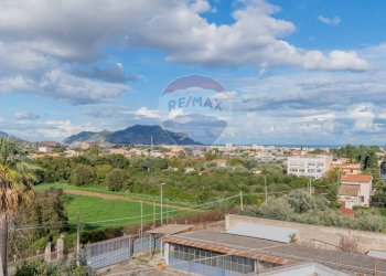 Vista delle montagne - Appartamento via Olio di Lino
 
16, Palermo - foto 1