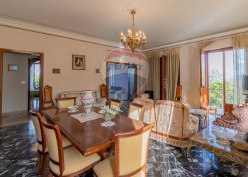 Sala da pranzo - Appartamento via Olio di Lino
 
16, Palermo - foto 10