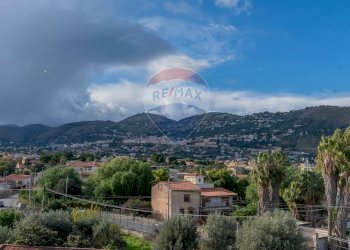 Vista delle montagne - Appartamento via Olio di Lino
 
16, Palermo - foto 54