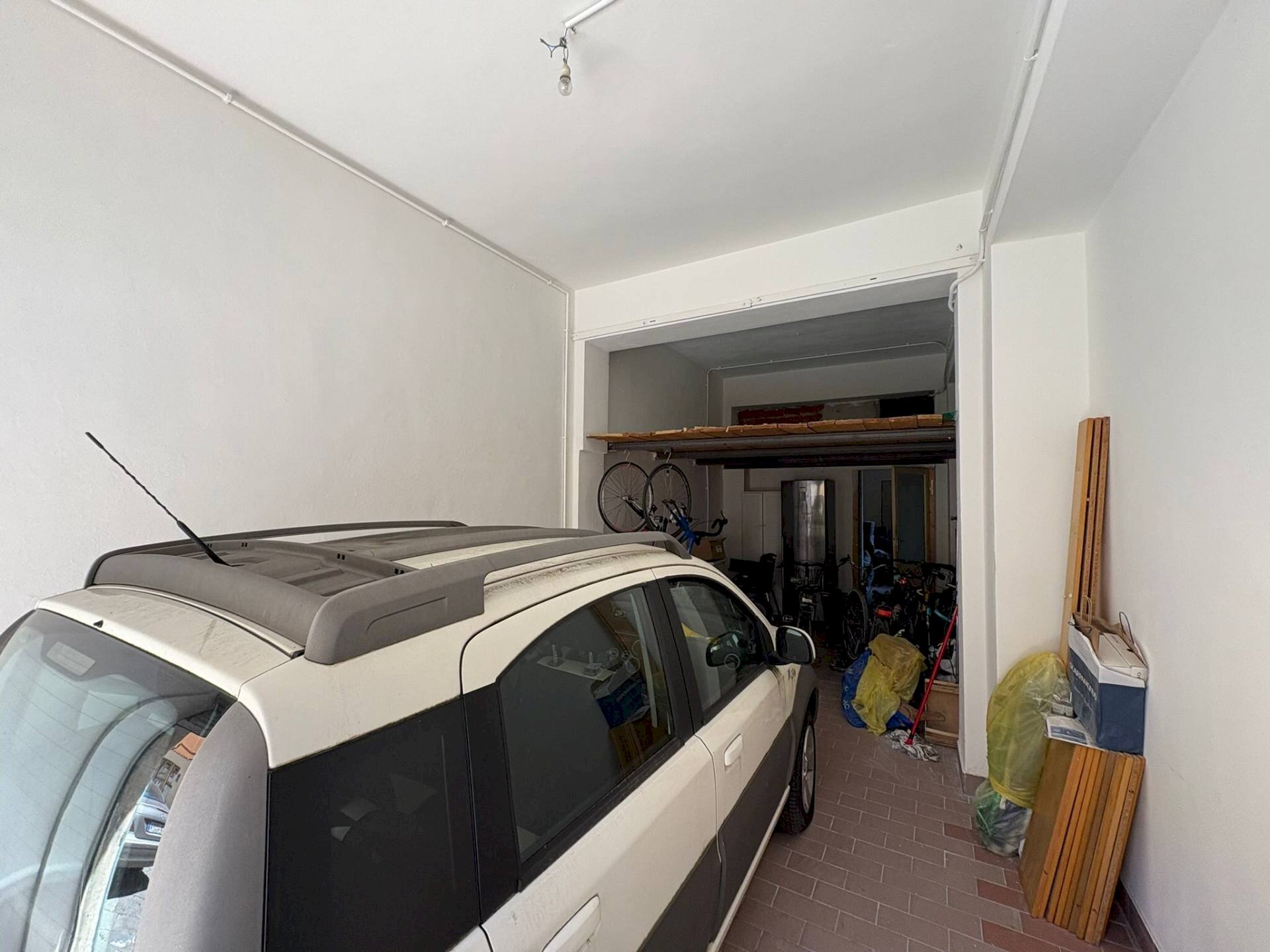 Foto 1 - Magazzino Via Santa Maria
 
1, Pisa - foto 1