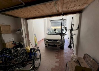 Foto 2 - Magazzino Via Santa Maria
 
1, Pisa - foto 2