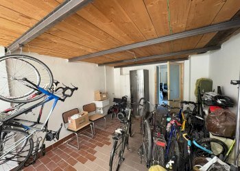 Foto 4 - Magazzino Via Santa Maria
 
1, Pisa - foto 4