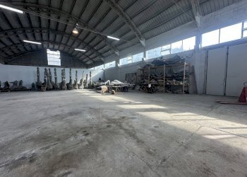 Foto 1 - Attività Commerciale via dell'arte
 
8, Pietrasanta - foto 1