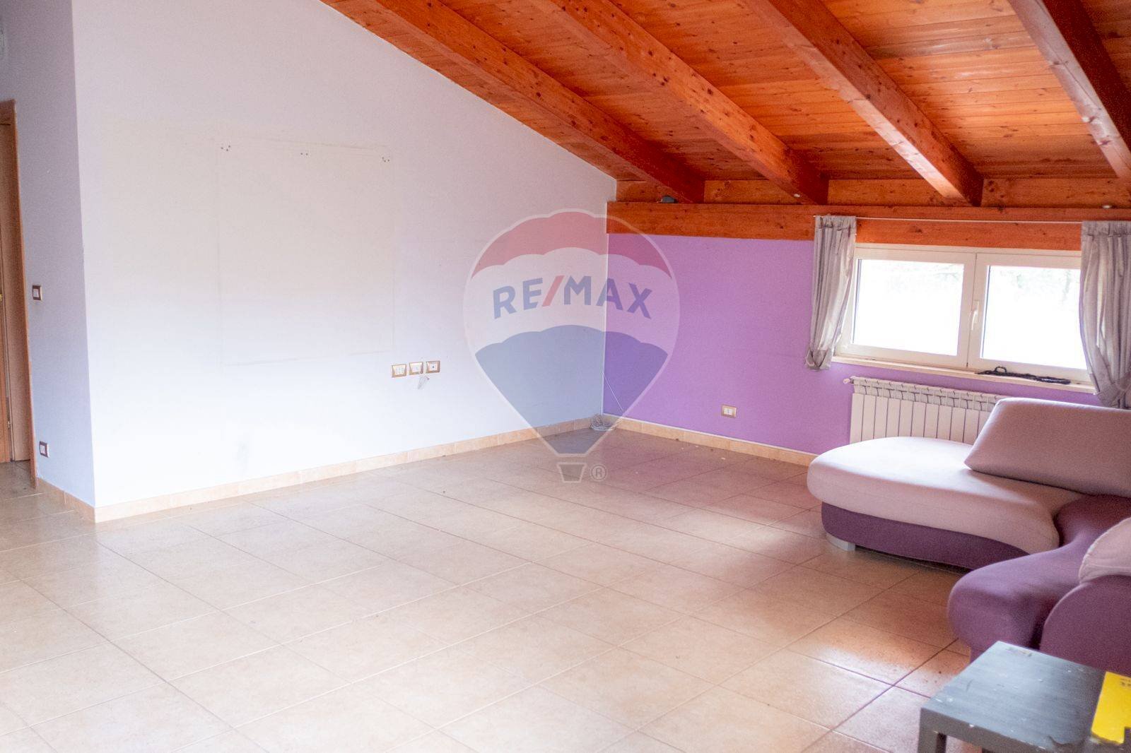 Soggiorno - Appartamento via Beato Josèmaria Escrivà
 
7, Cerisano - foto 3