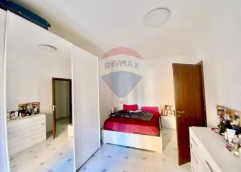 Camera / camera da letto - Quadrilocale Via Bernardo Cavallino, Napoli - foto 9