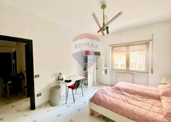 Camera / camera da letto - Quadrilocale Via Bernardo Cavallino, Napoli - foto 13