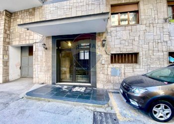 Edificio all\'aperto - Quadrilocale Via Bernardo Cavallino, Napoli - foto 19