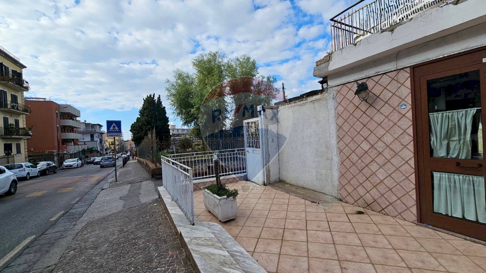 Terrazza - Locale Commerciale Via Solfatara, Pozzuoli - foto 3