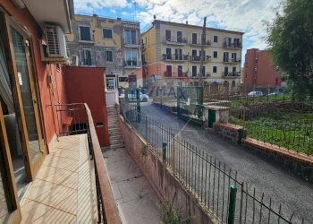 Balcone - Locale Commerciale Via Solfatara, Pozzuoli - foto 9