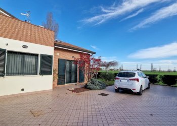 Foto 43 - Villa Via Lucio Mongardi
 
33, Ferrara - foto 43