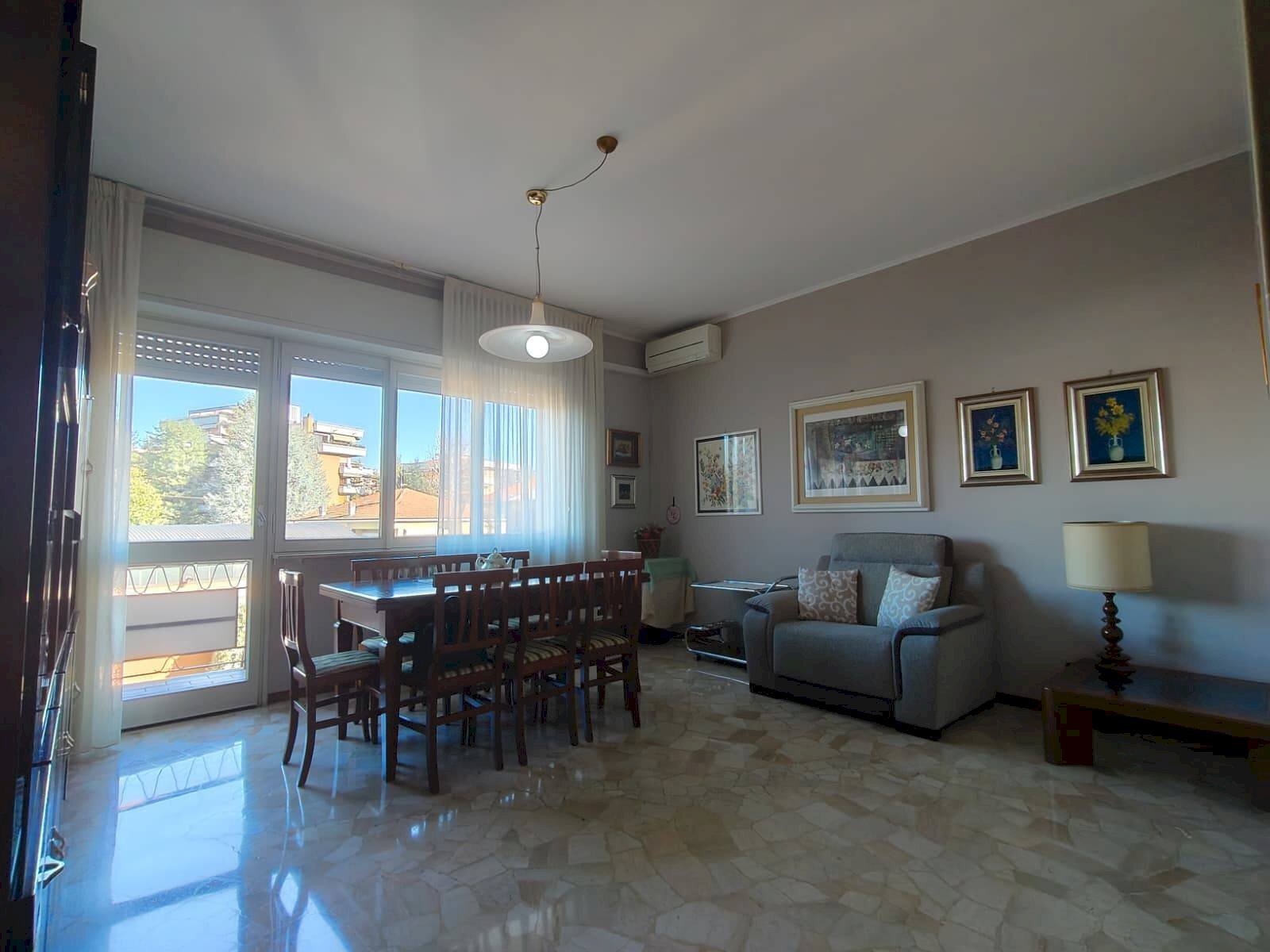 Foto 2 - Three-room apartment Via Ercole Ferrario
 
47, Gallarate - photo 2