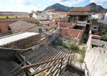 Balcone - Casa semi indipendente Vico Crispi
 
9, Domusnovas - foto 6