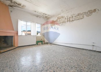 Stanza vuota - Casa semi indipendente Vico Crispi
 
9, Domusnovas - foto 13