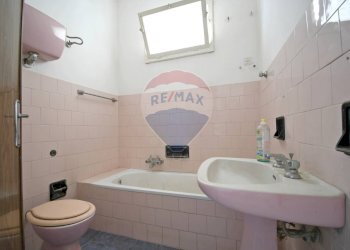 Bagno - Casa semi indipendente Vico Crispi
 
9, Domusnovas - foto 21