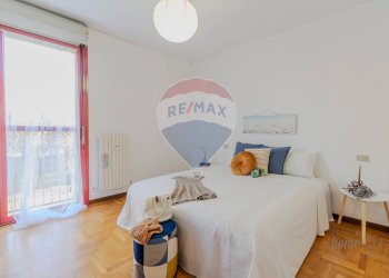 Camera / camera da letto - Three-room apartment Viale Fulvio Testi
 
210, Milano - photo 23