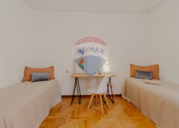 Camera / camera da letto - Three-room apartment Viale Fulvio Testi
 
210, Milano - photo 47