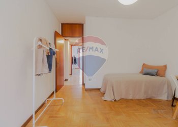Camera / camera da letto - Three-room apartment Viale Fulvio Testi
 
210, Milano - photo 50