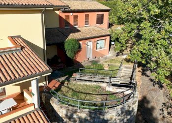 Facciata - Villa via Montebello, Poggio Torriana - photo 30