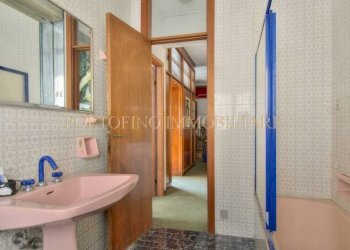 Bagno - Appartamento via Aurelia Ponente, 1, Rapallo - foto 32