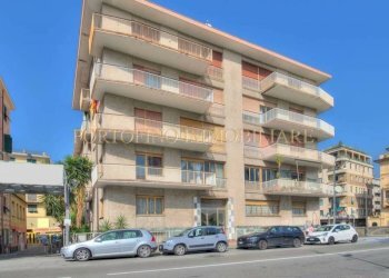 Facciata - Appartamento via Aurelia Ponente, 1, Rapallo - foto 41