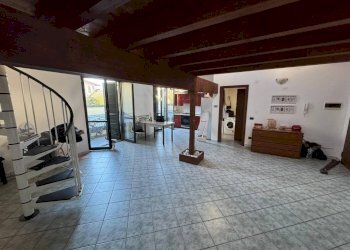 Salone - Bilocale via Giuseppe Giusti, 40A, Somma Lombardo - foto 1