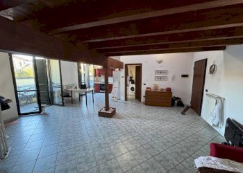 Veranda - Bilocale via Giuseppe Giusti, 40A, Somma Lombardo - foto 3